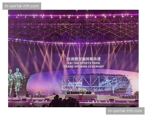 香港启德主场馆可容纳5万名观众，去年两场比赛吸引超10万球迷